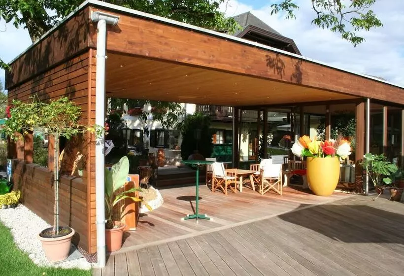 ホテル Stroblerhof