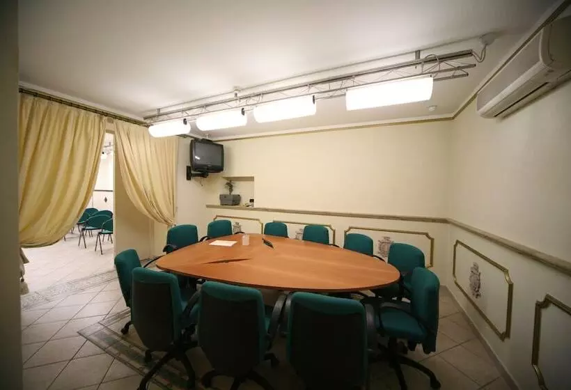 هتل Ungheria Varese 1946