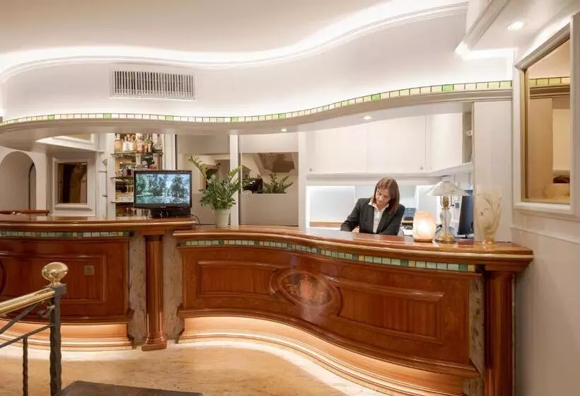 هتل Ungheria Varese 1946