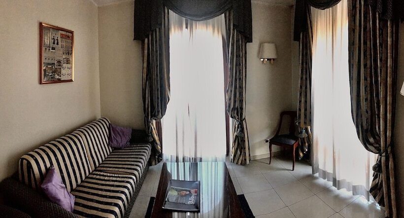 فندق Villa Savoia