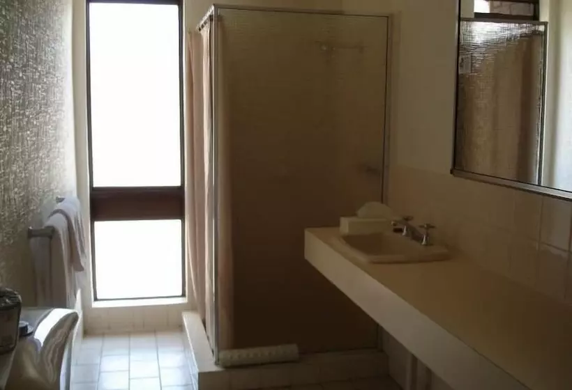 Albury Townhouse Motel