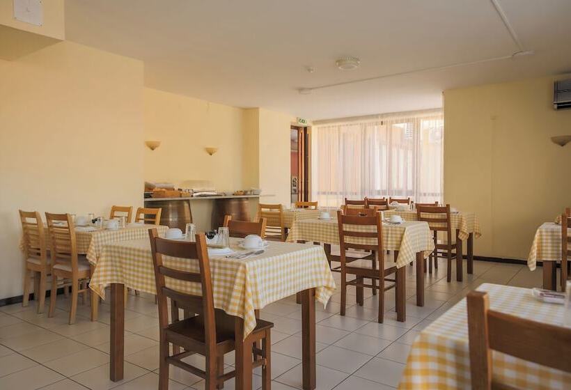 مبيت وإفطار Império