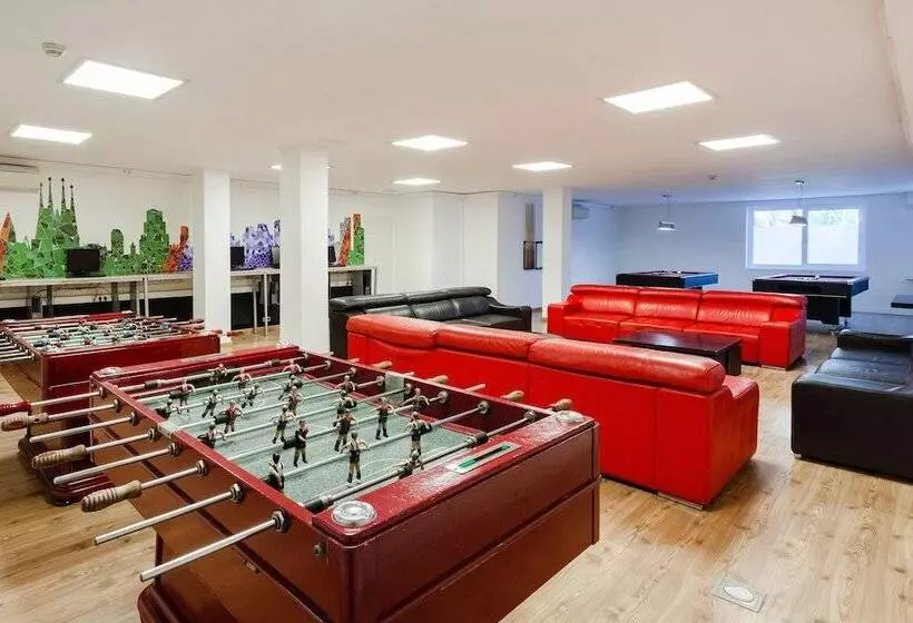 فندق Checkin Montserrat