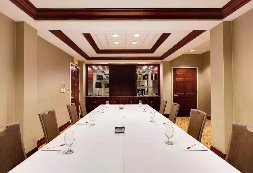 هتل Chicago Marriott Midway