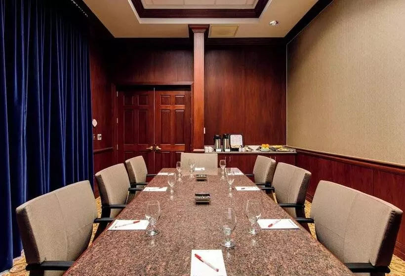 هتل Chicago Marriott Midway