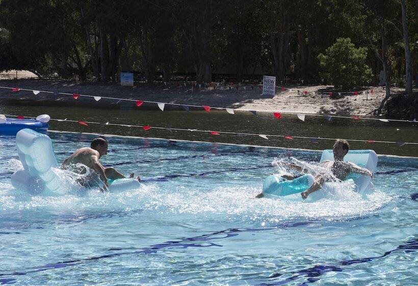 בית מלון כפרי Couran Cove Island Resort