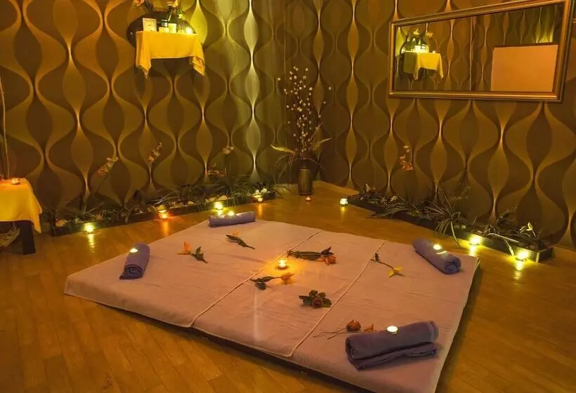 ホテル Eftalia Village