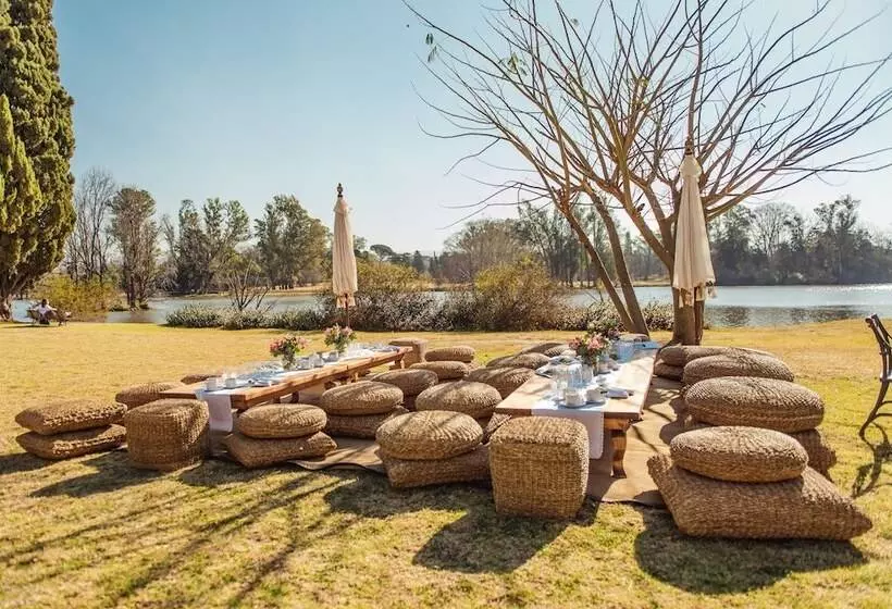 هتل Estancia La Paz