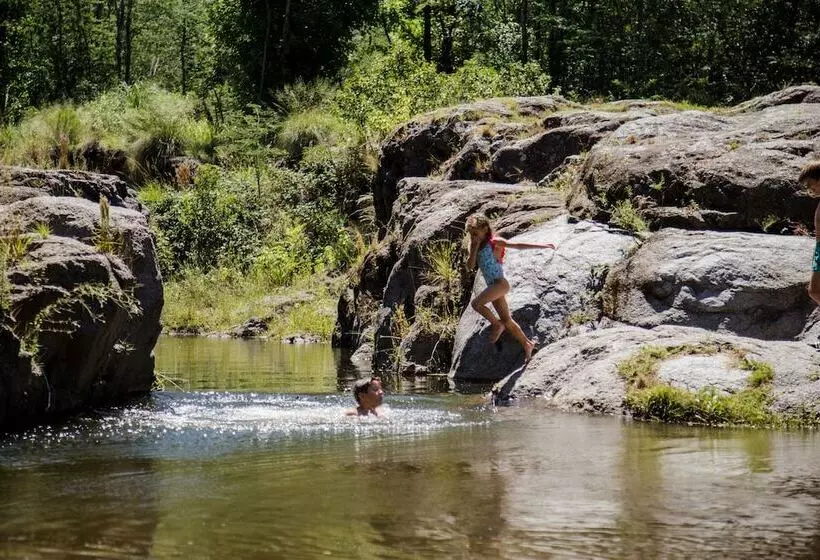 هتل Estancia La Paz