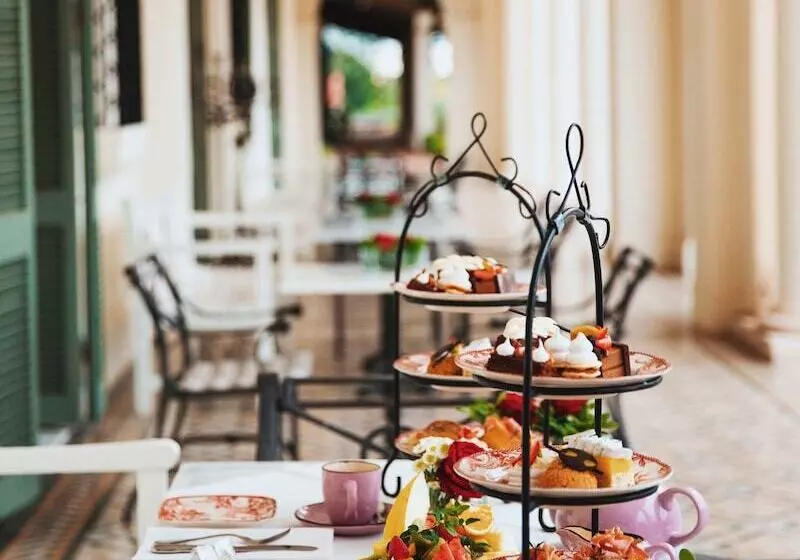 هتل Estancia La Paz