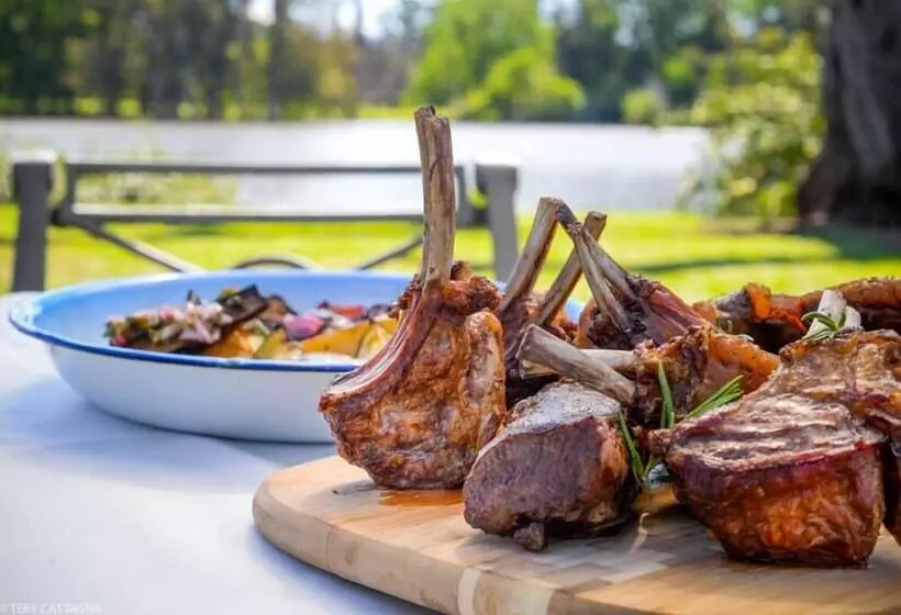 هتل Estancia La Paz