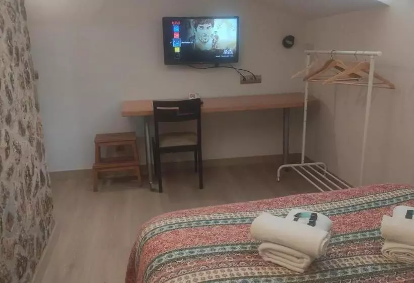 Hotel Hostal Bavieca