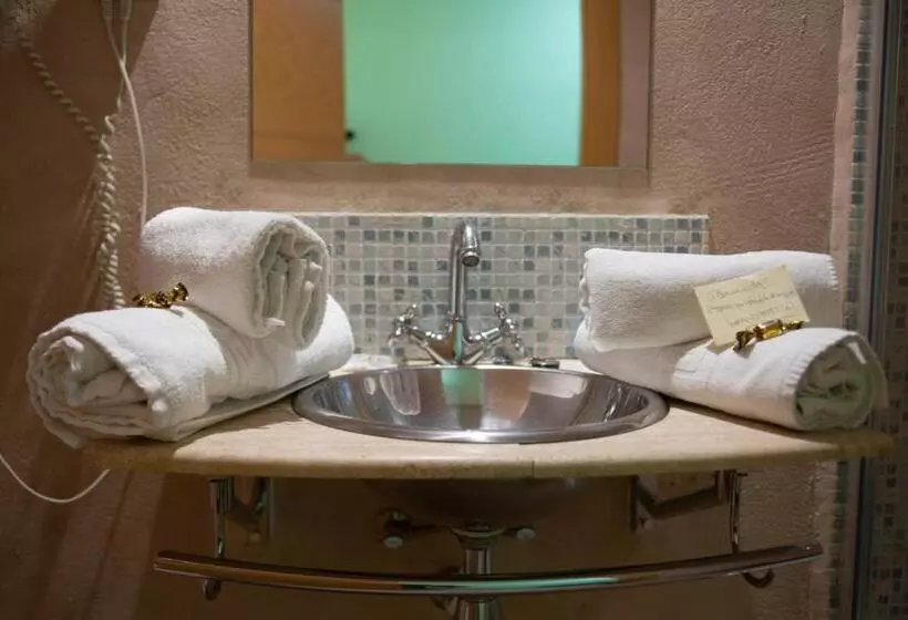 Hotel Hostal Bavieca