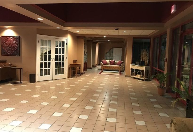 Magnuson Hotel Hattiesburg