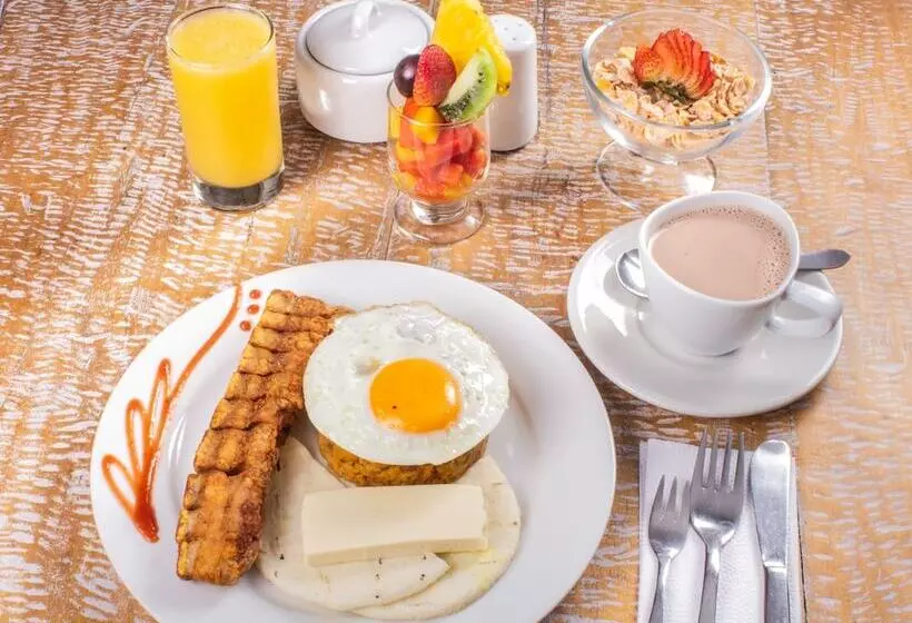 Отель Mediterraneo