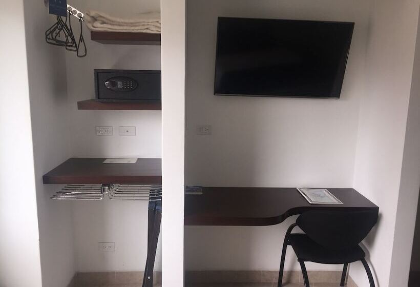 בית מלון כפרי Mediterraneo