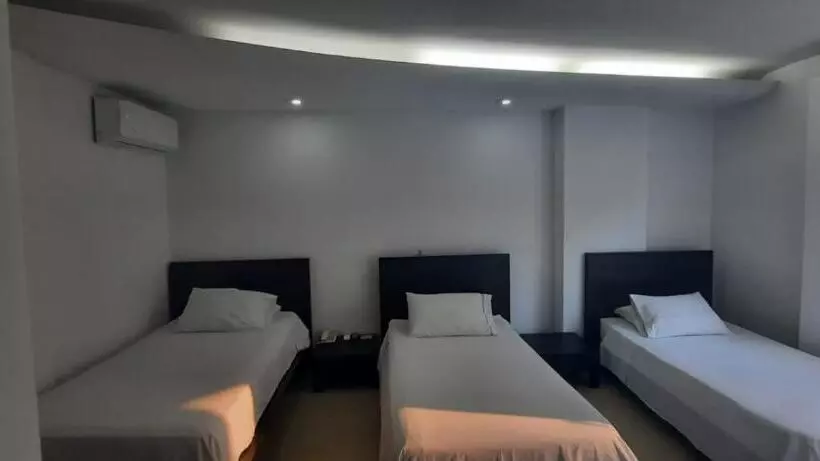 Отель Mediterraneo