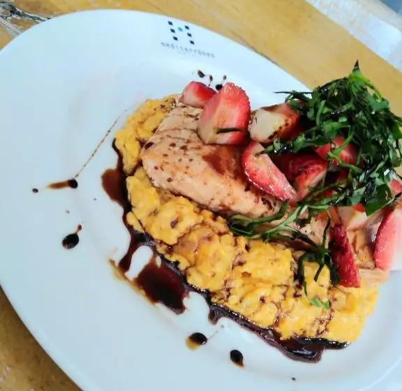 Отель Mediterraneo