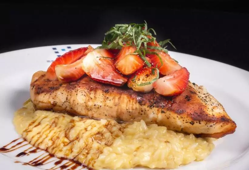 Отель Mediterraneo