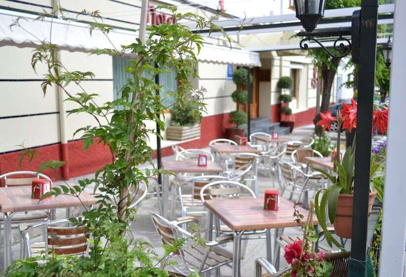 Hotel Puerta De Cazorla