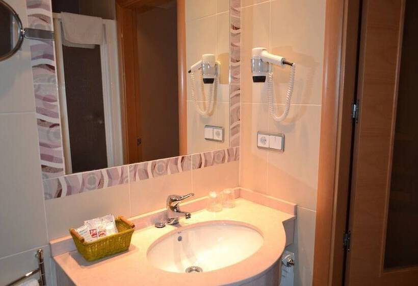 Hotel Puerta De Cazorla