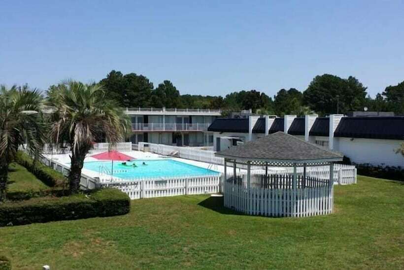 בית מלון כפרי Palmetto Inn Florence