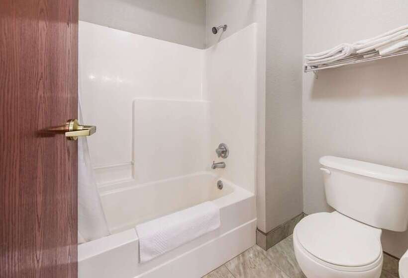 فندق Suburban Studios Mason Hwy 42