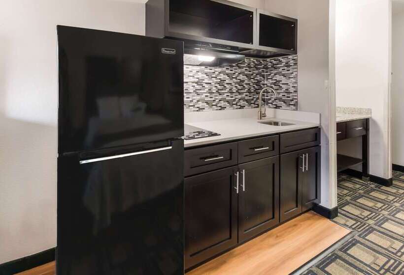 فندق Suburban Studios Mason Hwy 42