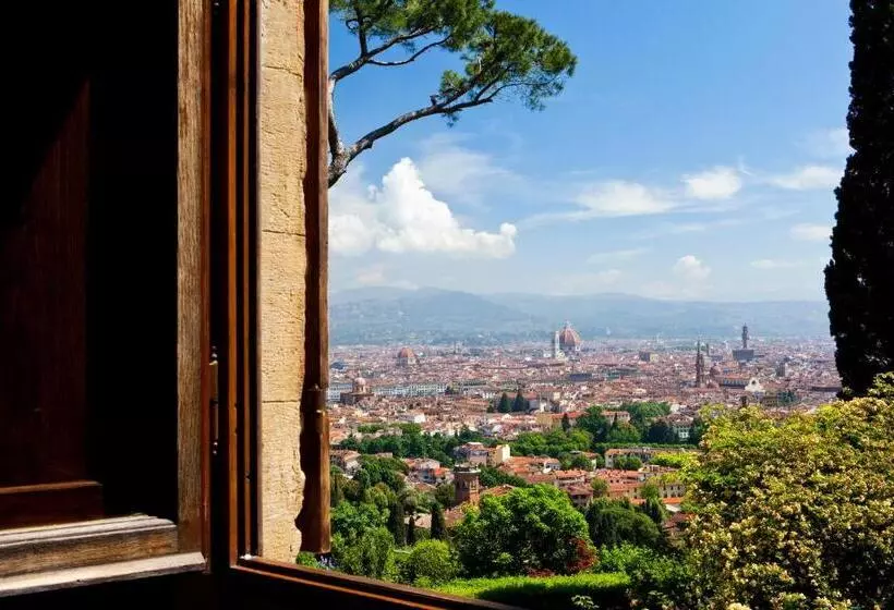 هتل Torre Di Bellosguardo