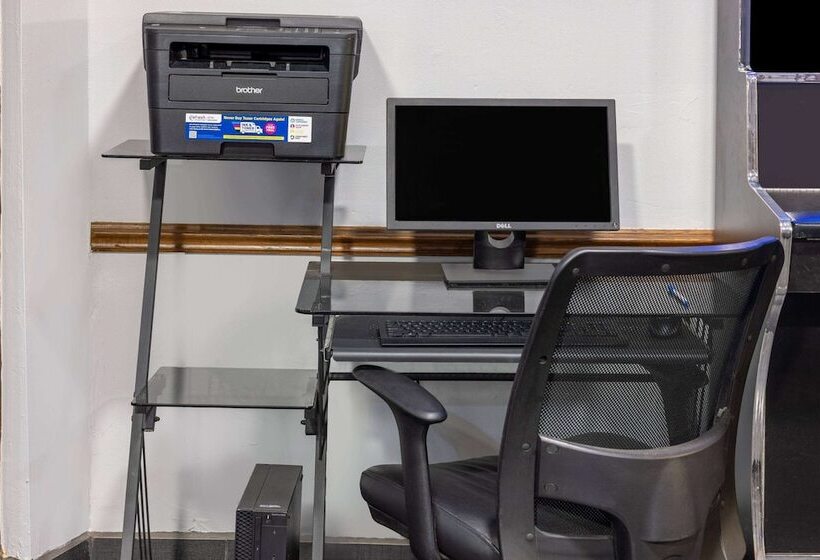 酒店 Travelodge By Wyndham Appleton