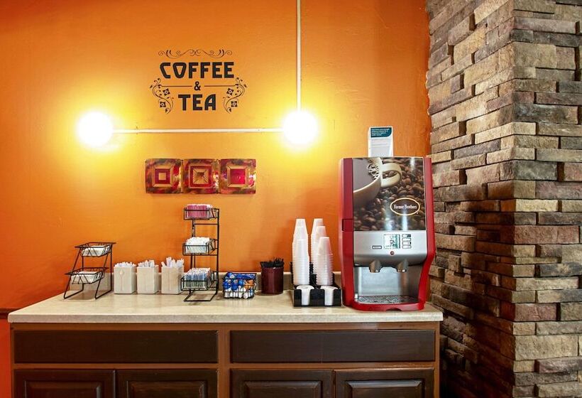 酒店 Travelodge By Wyndham Appleton