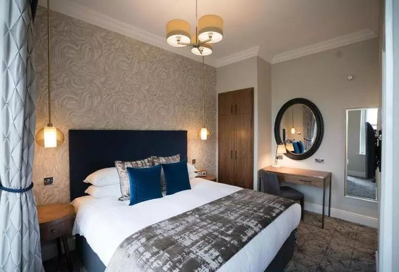 Lodore Falls Hotel & Spa