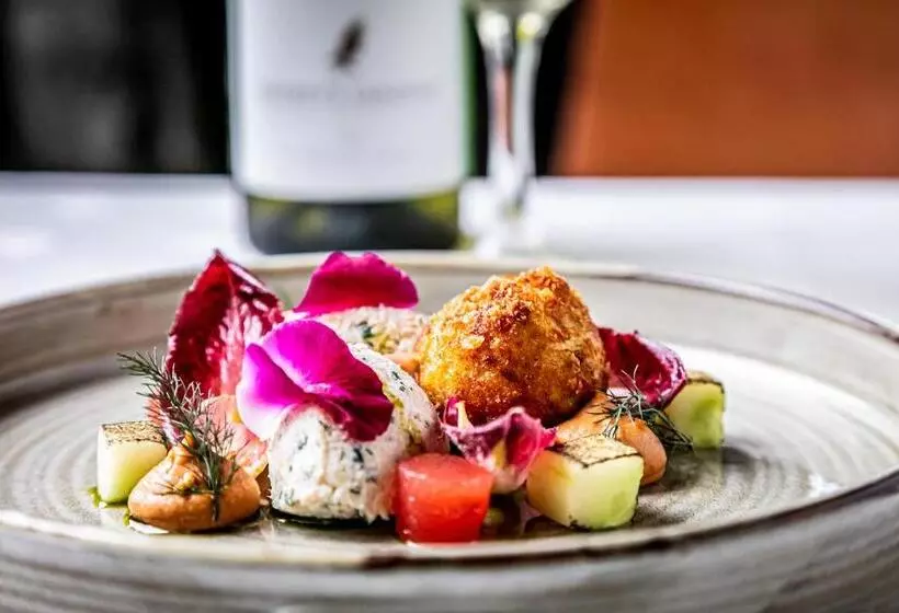 Lodore Falls Hotel & Spa