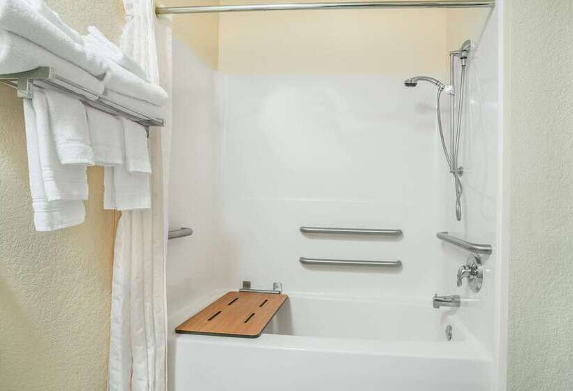 Microtel Inn & Suites By Wyndham Tomah