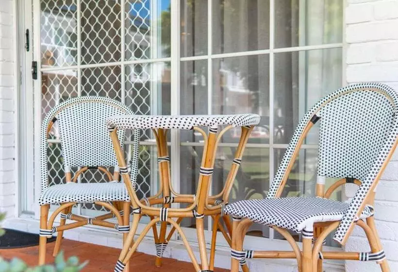 The Quarters, Ascend Hotel Collection