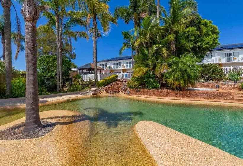 The Quarters, Ascend Hotel Collection