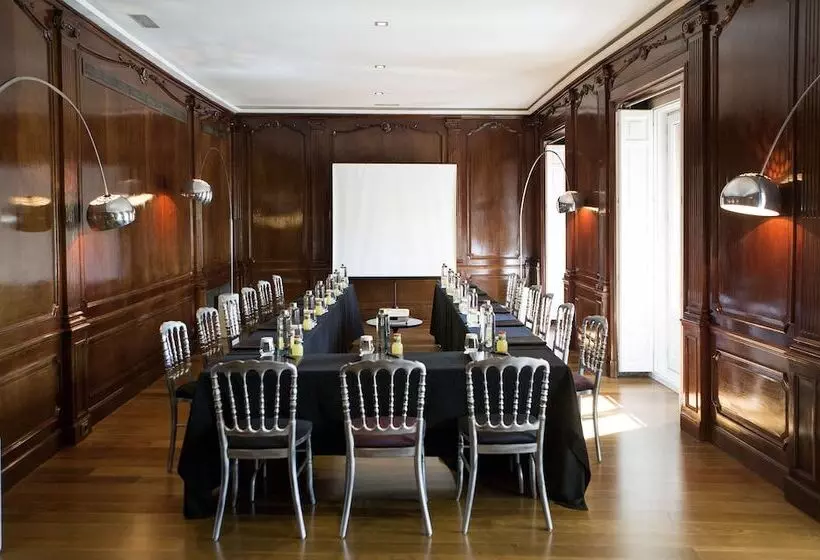 Hospes Puerta De Alcalá, A Member Of Design Hotels