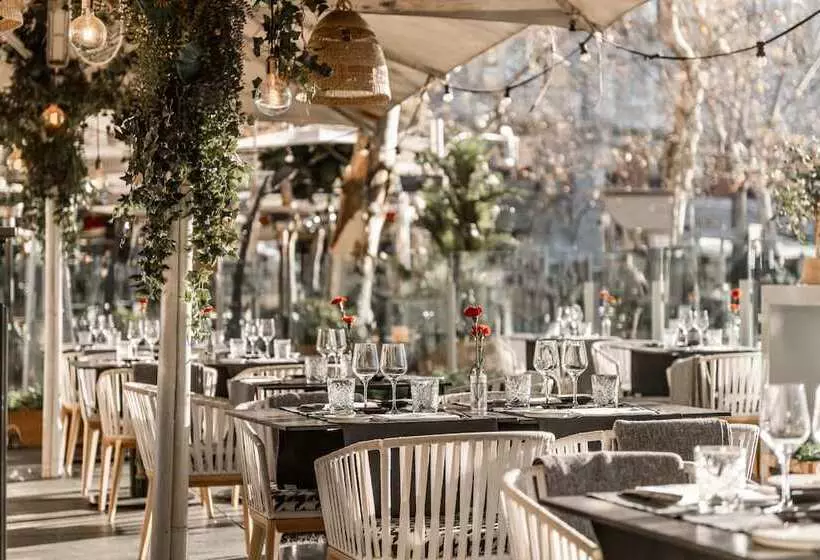 Hospes Puerta De Alcalá, A Member Of Design Hotels