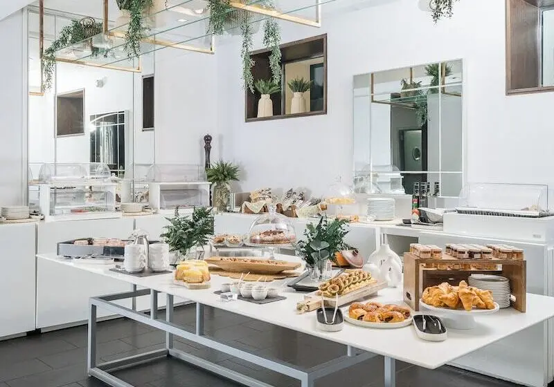 Hospes Puerta De Alcalá, A Member Of Design Hotels
