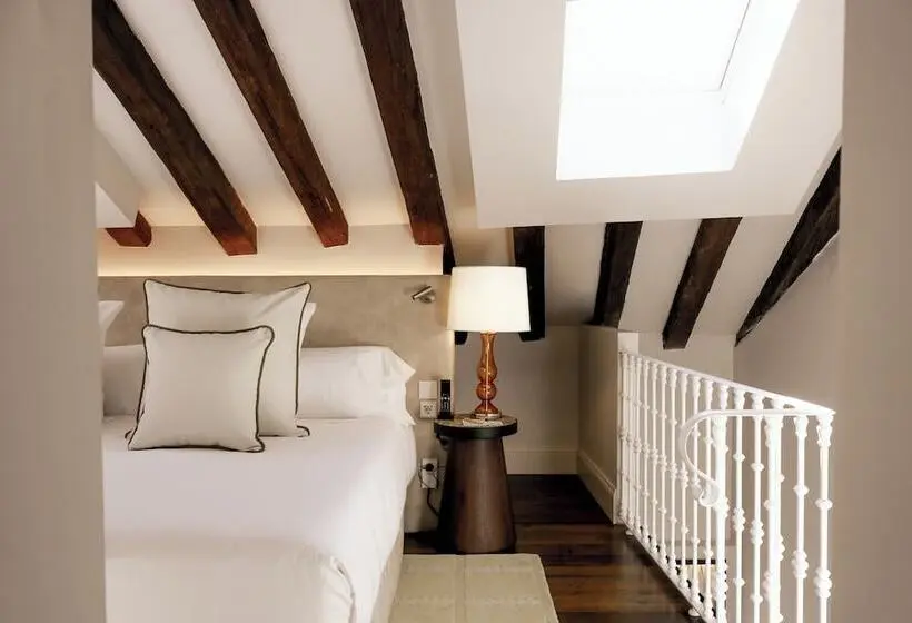 Hospes Puerta De Alcalá, A Member Of Design Hotels