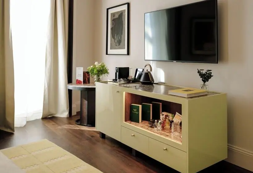 Hospes Puerta De Alcalá, A Member Of Design Hotels