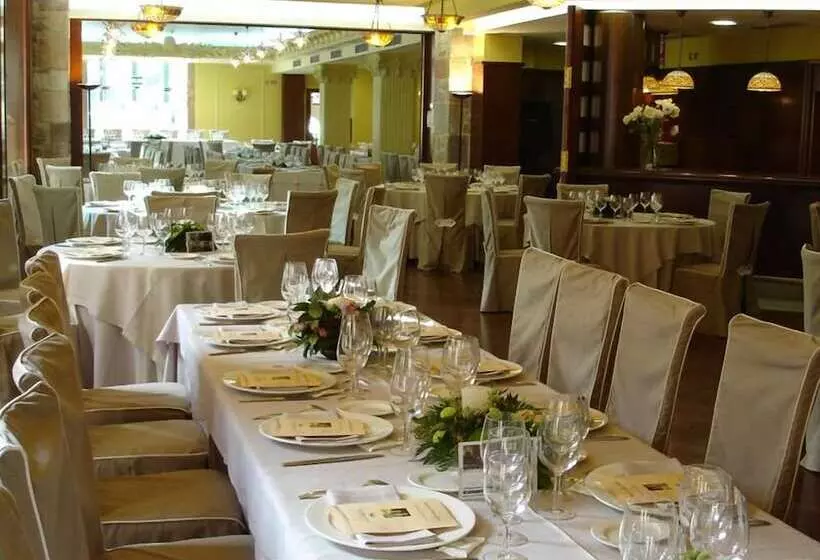 فندق Balneario La Hermida