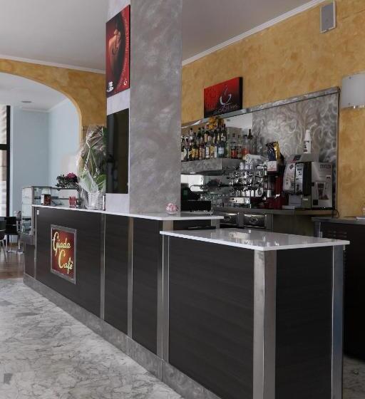 בית מלון כפרי Ferrari