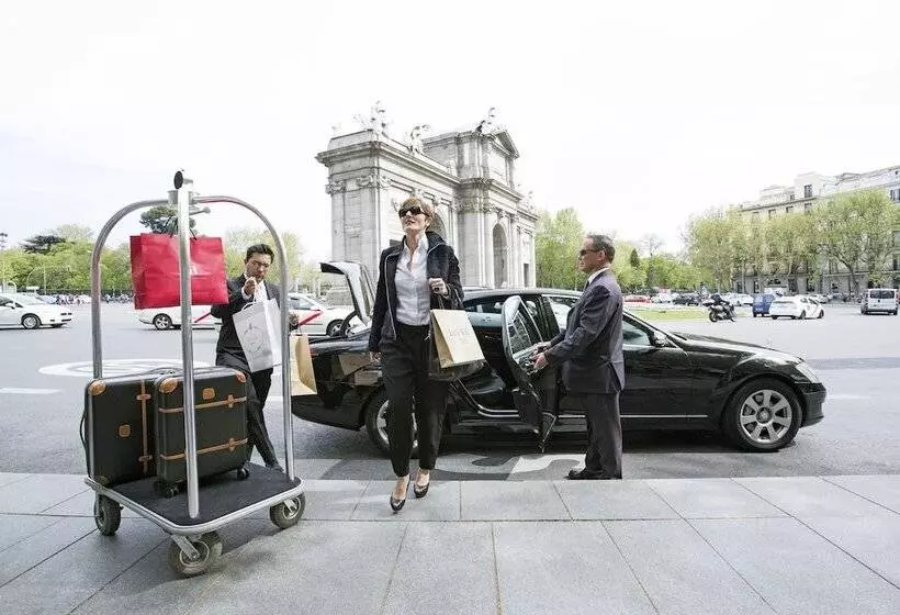 Hospes Puerta De Alcalá, A Member Of Design Hotels