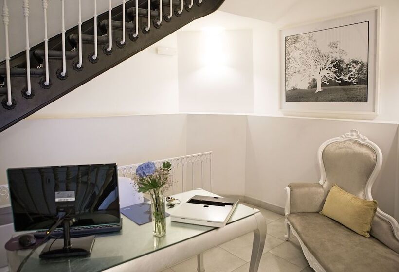 Hospes Puerta De Alcalá, A Member Of Design Hotels