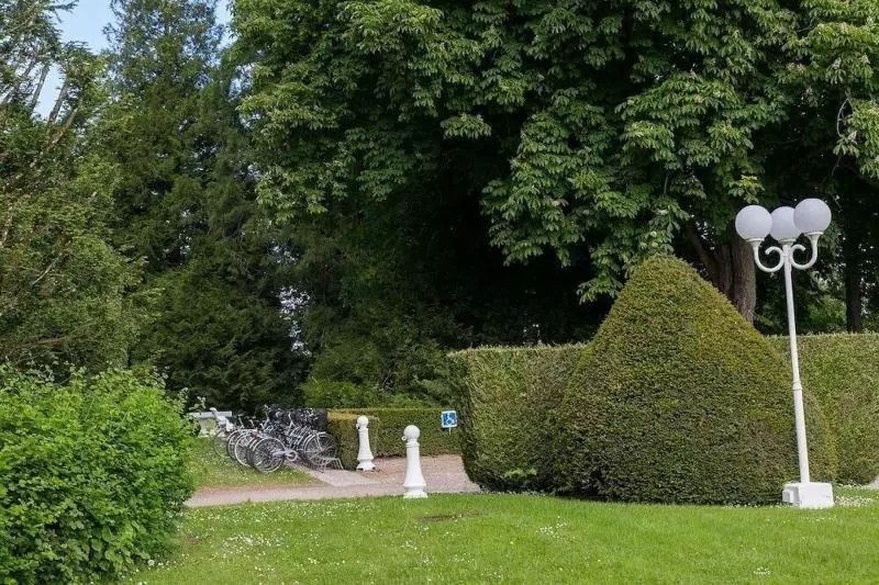 Отель Hôtel Cosmos & Spa