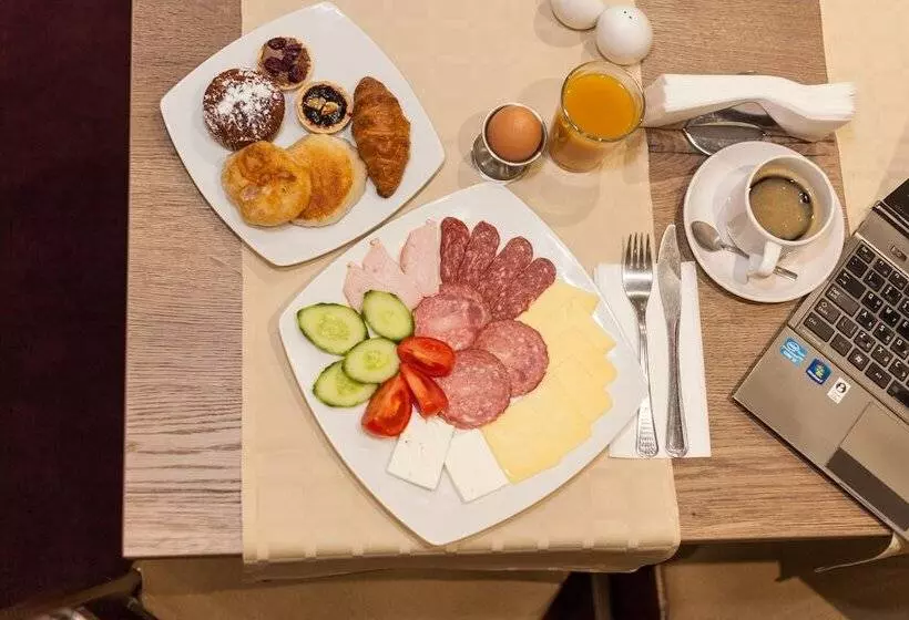 בית מלון כפרי Hugo