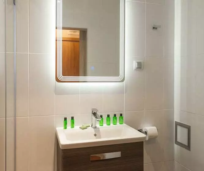 בית מלון כפרי Hugo