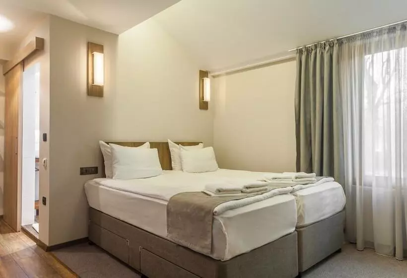 בית מלון כפרי Hugo