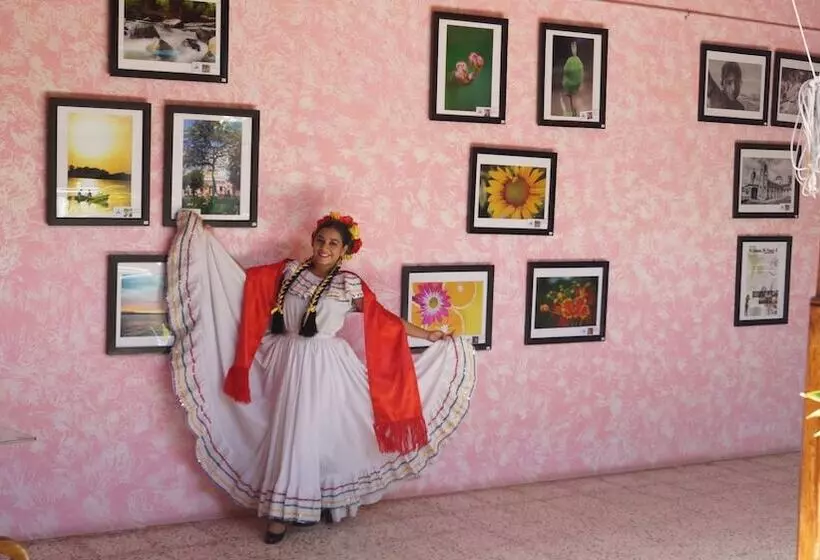 هتل Kekoldi De Granada